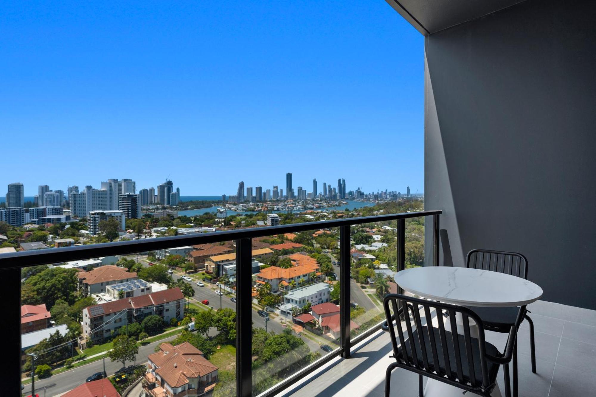 Tryp By Wyndham Southport Gold Coast Hotel Apartments Exterior foto